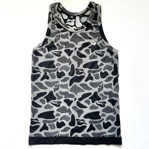 Black Camo Workout Yoga Tank Size S NWOT